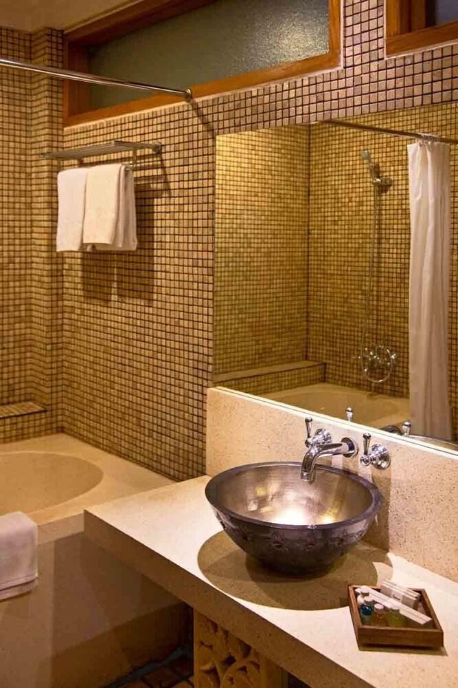 Villa Damar Boutique Hotel Bandung Dış mekan fotoğraf